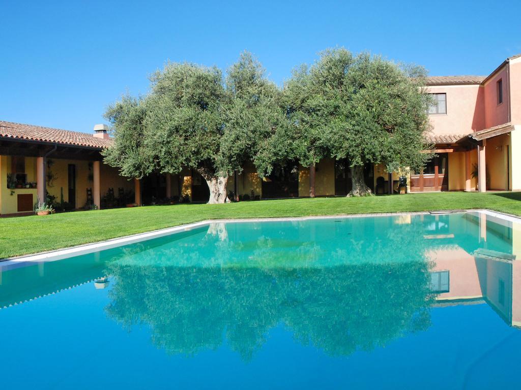 Su Massaiu Villa Turri Luaran gambar